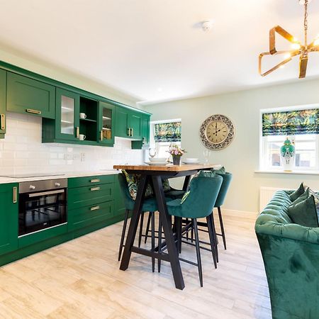 Bective Stud Apartments نافان المظهر الخارجي الصورة