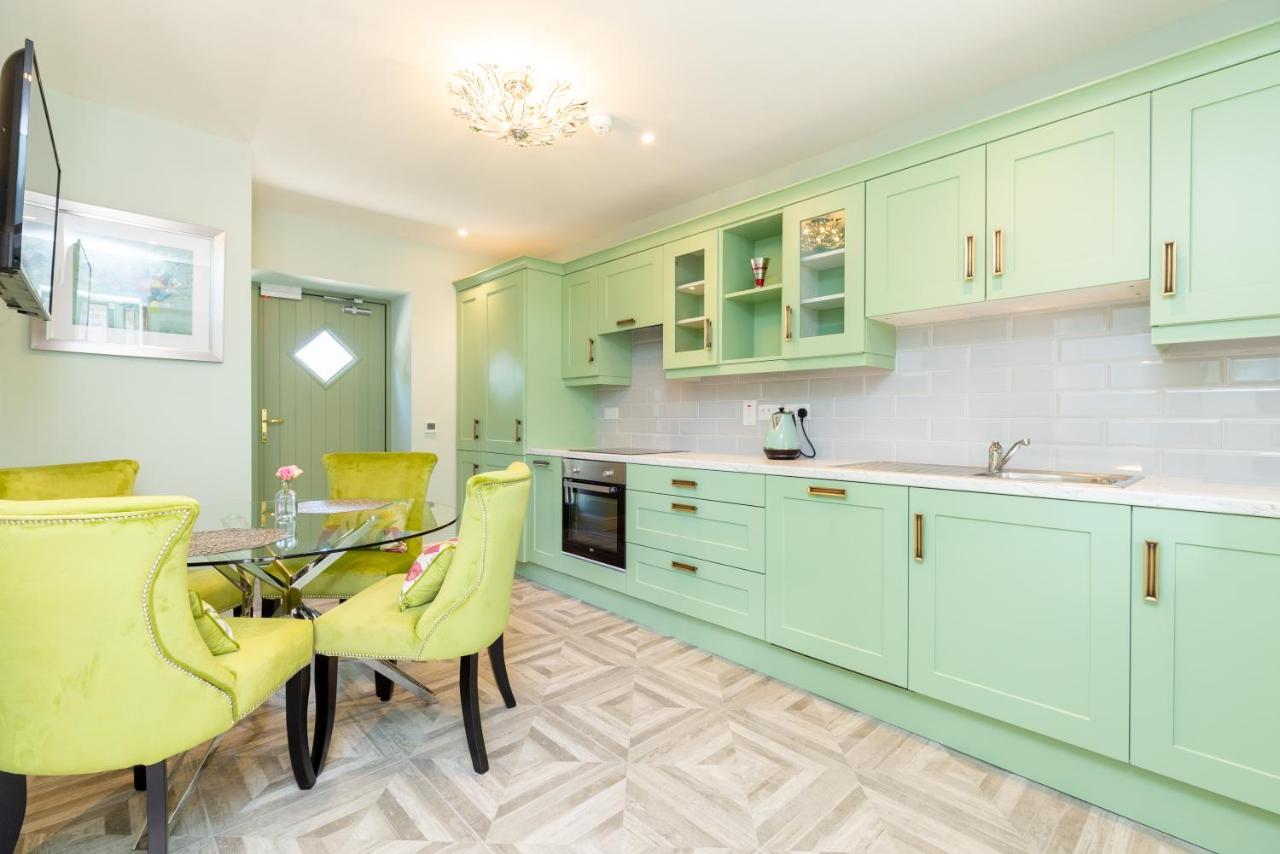 Bective Stud Apartments نافان المظهر الخارجي الصورة