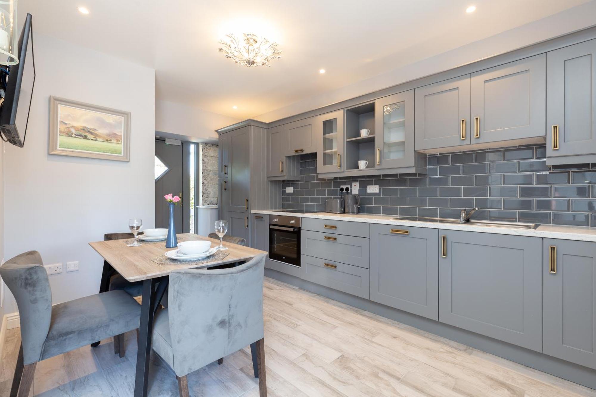 Bective Stud Apartments نافان المظهر الخارجي الصورة